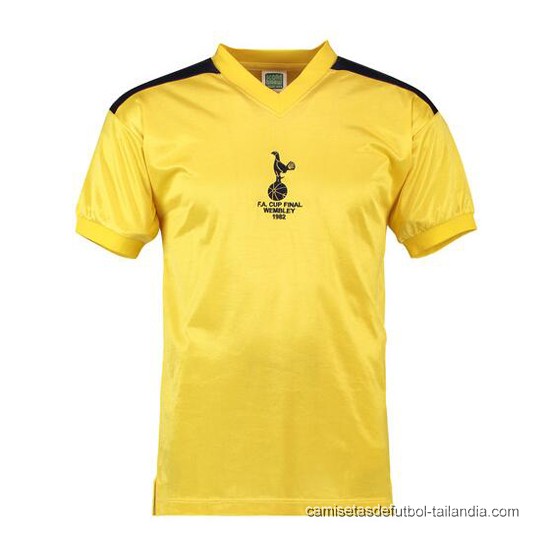 Camiseta Tottenham Hotspur FA Cup Final Retro 1982 - Haga un click en la imagen para cerrar